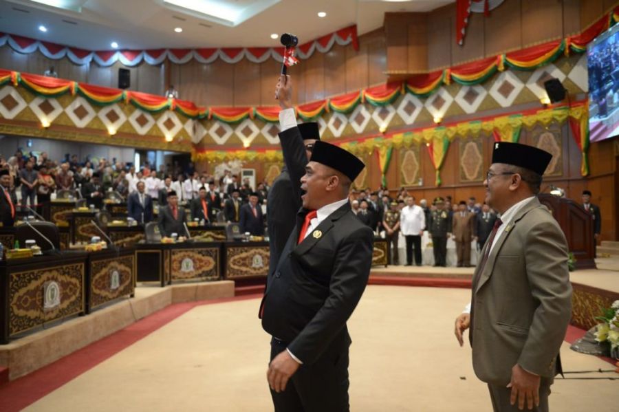 Pimpinan DPRD Provinsi Riau Periode 2024-2029 Resmi Dilantik, Kaderismanto Jabat Ketua