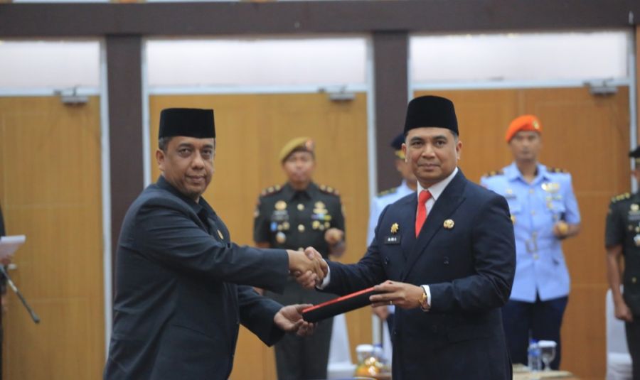 Pj Wali Kota Resmi Lantik Zulhelmi Arifin Sebagai Pj Sekda Kota Pekanbaru