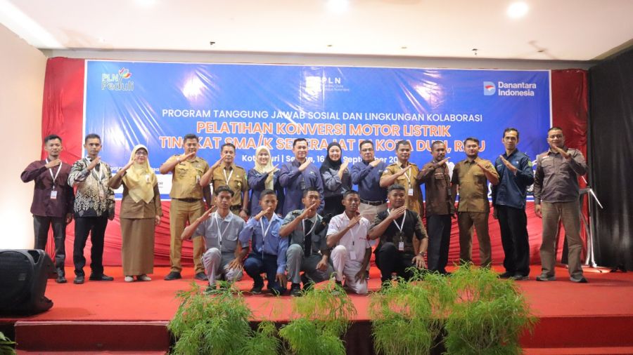 PLN MCTN dan PT PLN (Persero) Lakukan Pelatihan Konversi Kendaraan Listrik Kepada Siswa SMK