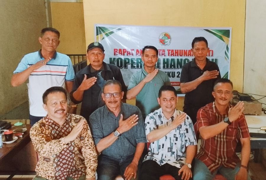 Plt. Kadiskop UKM Naker Kepulauan Meranti Buka RAT Koperasi Hangtuah Tahun Buku 2026