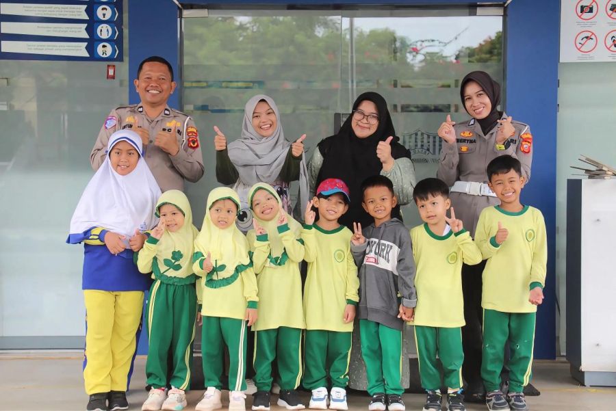 Polisi Sahabat Anak, Satlantas Polres Purwakarta Tanamkan Edukasi Lalu Lintas Sejak Dini