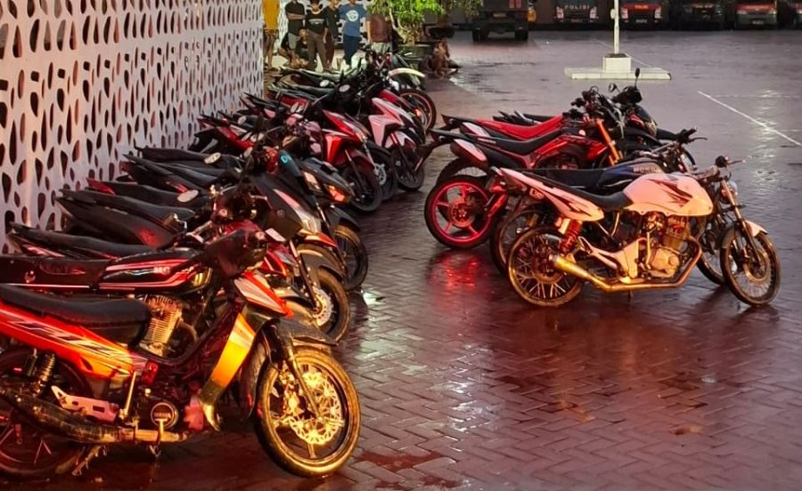 Polres Trenggalek Tertibkan Balap Liar di Gandusari, 25 Remaja Diamankan