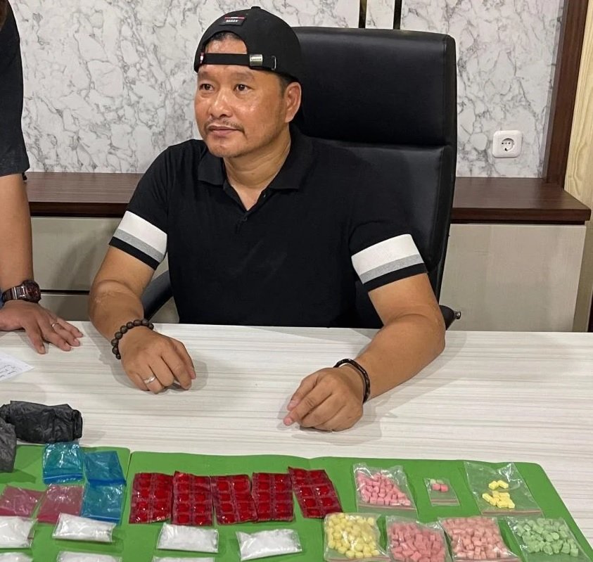 Polresta Pekanbaru Gerebek Kampung Narkoba, 240 Gram Sabu dan  875 butir pil ekstasi Disita