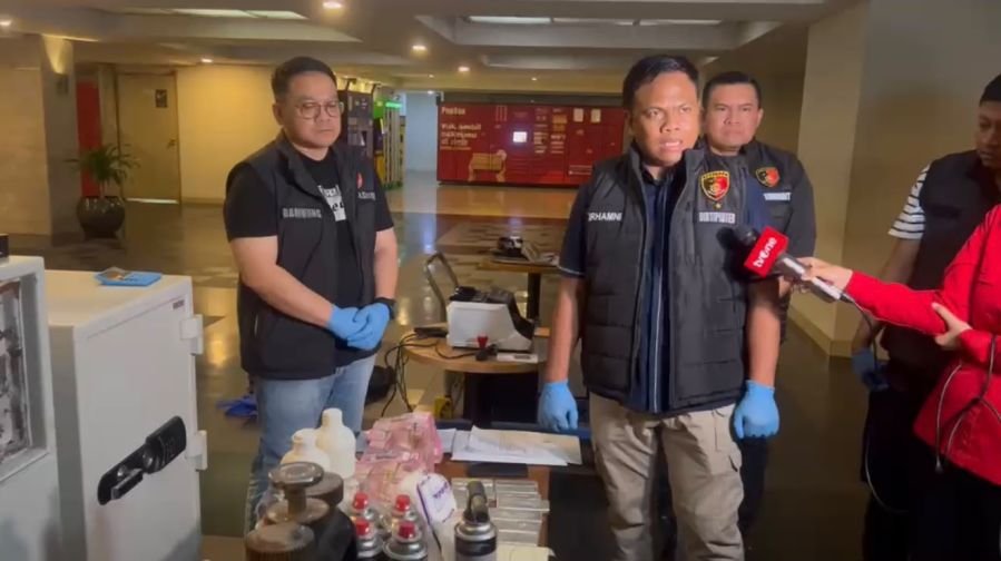 Polri Bongkar Dugaan Penyelundupan Emas Ilegal ke Dubai, 2 WN India Diamankan