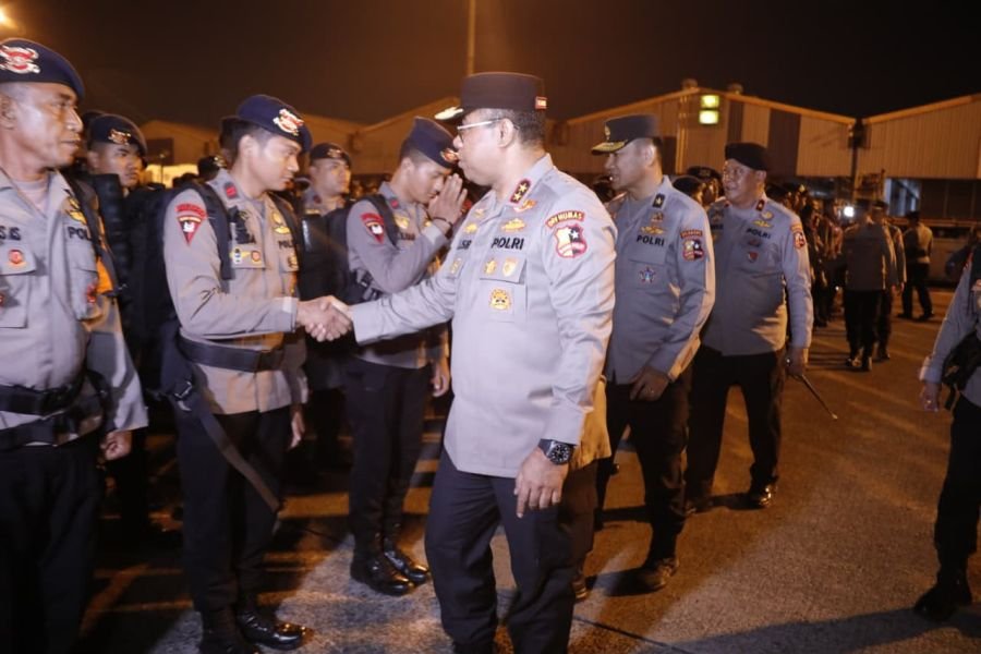Polri Kirim Tim SAR, K9 dan Logistik Tangani Gempa NTT