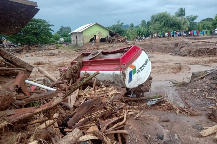 #PrayForNTT, Bagaimana Situasi Banjir Bandang di NTT?