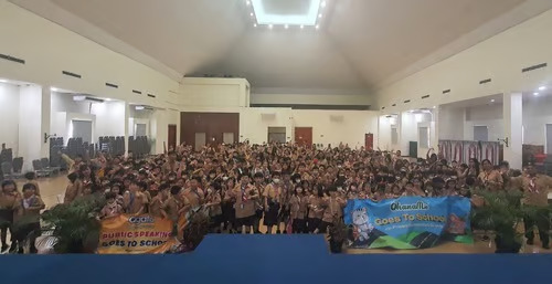 Priska Sahanaya Perkuat Pendidikan Karakter Melalui Public Speaking di SD Saint Peter