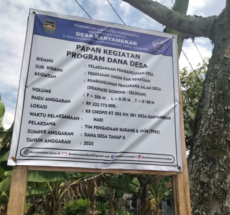 Proyek Drainase Desa Karyamekar Diduga Gunakan Batu Bekas, Warga Soroti Kualitas