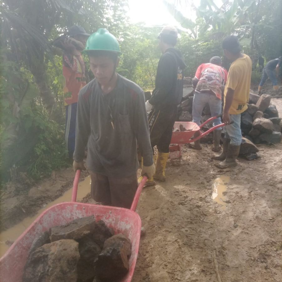 Proyek Drainase Pertanian di Purwakarta Serap Tenaga Lokal, Dorong Ekonomi Desa