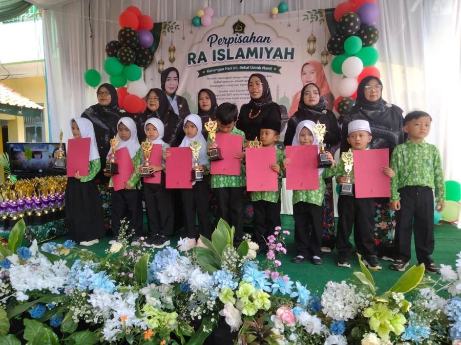 RA Islamiyah Lepas Siswa, Tanamkan Akhlak dan Semangat Raih Masa Depan