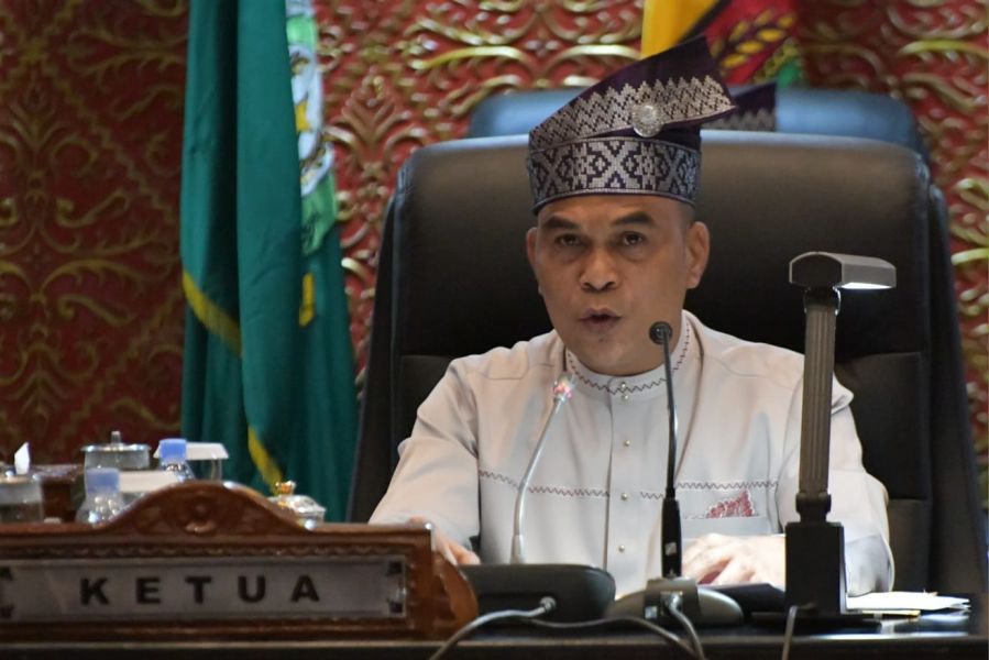 Rapat Paripurna Hari Jadi Provinsi Riau Ke-68, Ketua DPRD Gaungkan Daerah Istimewa 