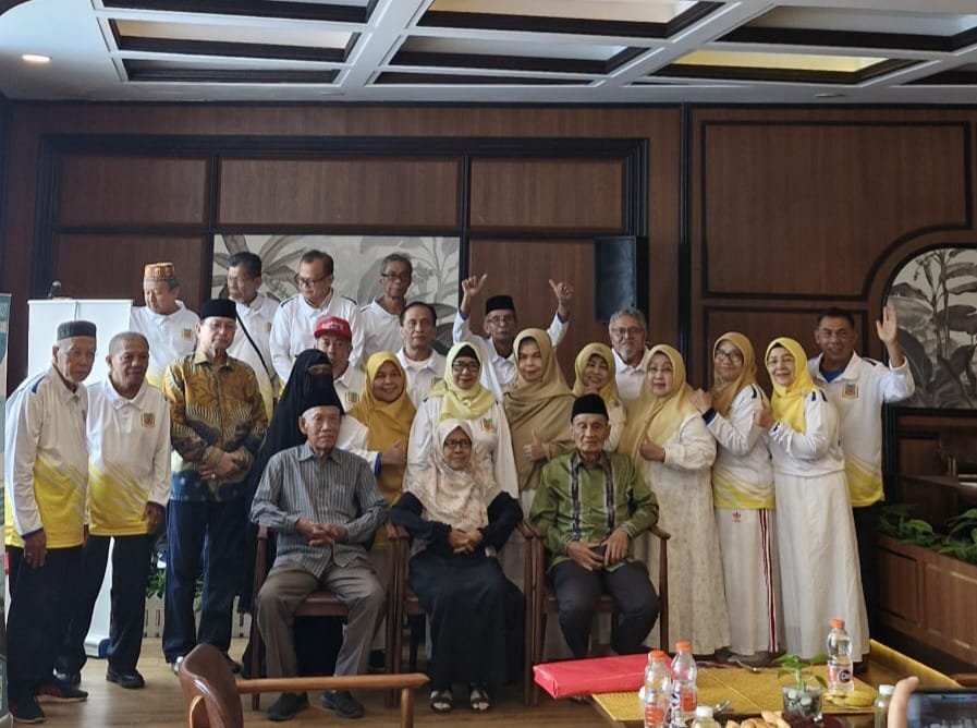 Reuni Alumni SMAN 2 Pekanbaru A’1977 Hidupkan Kembali Silaturahim Puluhan Tahun