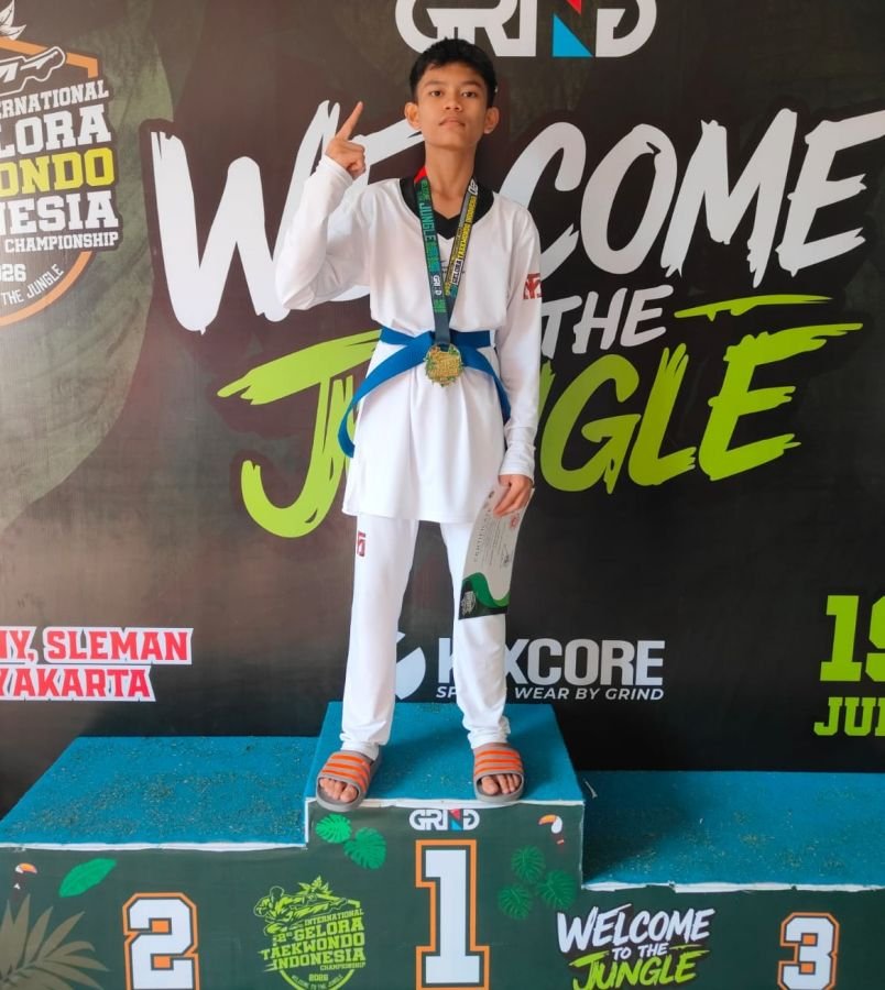 Ridwan Abdul Aziz Siswa SMPN 1 Purwakarta Sabet Emas Taekwondo Internasional