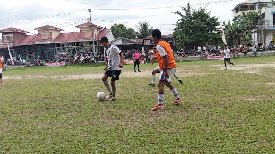 Sadeeva FC Lumat SBS FC 5-0, Pastikan Juara Grup Dedi Iskandar Cup