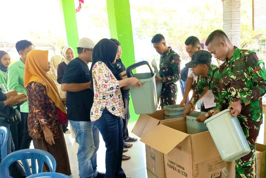 Satgas TMMD 129 Bojonegoro Membangun Kesadaran dan Karakter Peduli Lingkungan di Kesongo