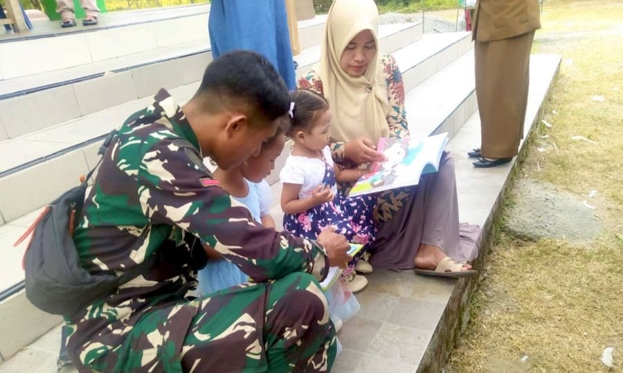 Satgas TMMD 129 Bojonegoro Membuka ‘Jendela Dunia’ Anak-Anak Kesongo