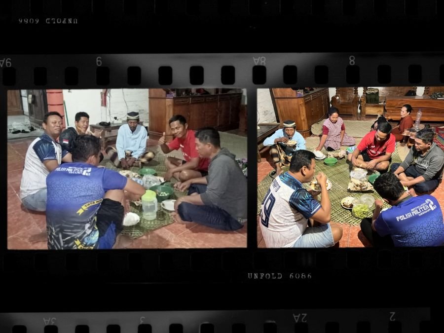 Satgas TMMD 129 Kodim 0813 Bojonegoro Bagikan Vitamin dan Makan Malam Bersama Warga