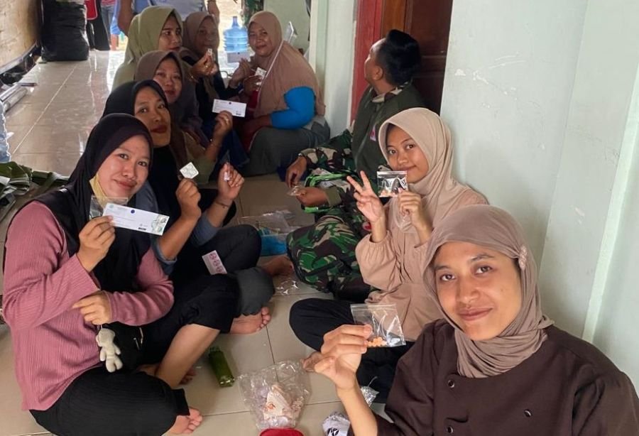Satgas TMMD 129 Kodim Bojonegoro Setia Menjaga Kesehatan Warga Kesongo