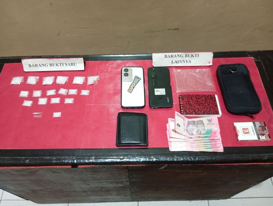 Polres Rohil Tangkap Pria Sembunyi di Lemari, Sabu 39,84 Gram Disita
