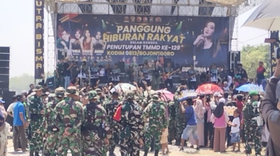 Sayuk Rukun Tanpa Batas TNI dan Masyarakat Berbaur di Rest Area Desa Kesongo