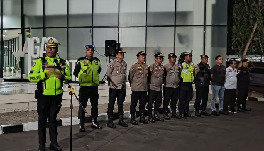 Senkom dan 108 Personel Gabungan Patroli Malam Jaga Kamtibmas Kota Tangerang
