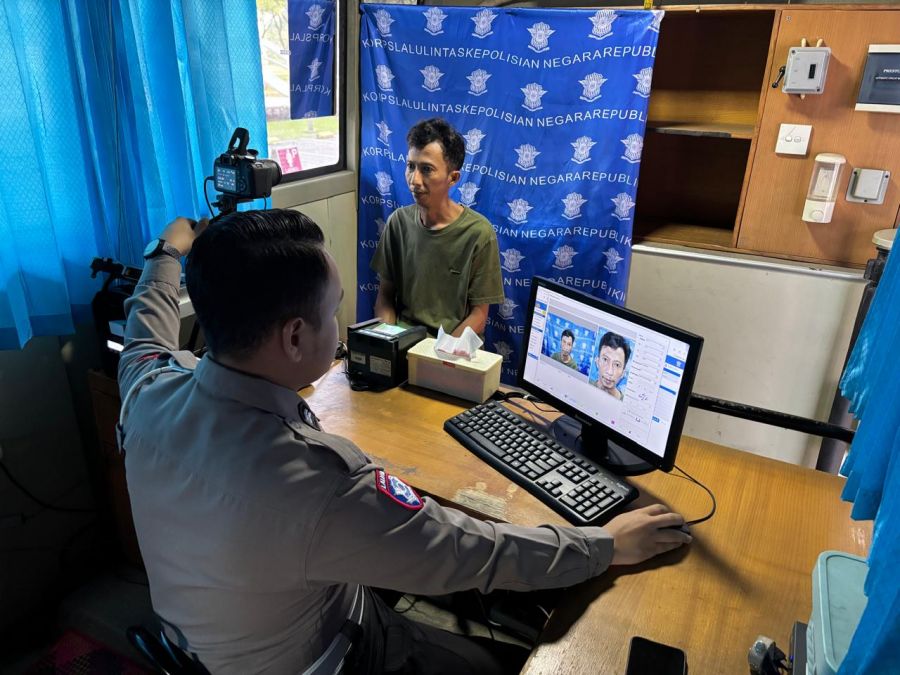 SIMLING PALAWIJA Hadir di Ciputra, Warga Antusias Urus SIM