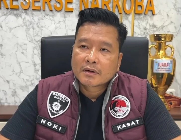 Simpan Sabu di Ikat Rambut, Perempuan di  Binawidya Ditangkap Polisi