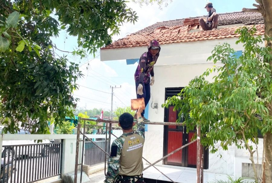 Sinergi Satgas TMMD 129 Bojonegoro dan Warga Sulap SDN Kesongo 1 Jadi Rumah Belajar Nyaman