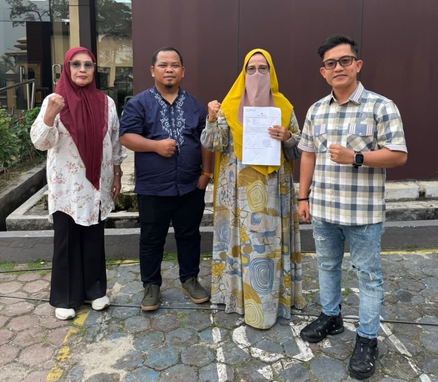 TAPAK Riau Dampingi Bu Kartika Laporkan Dugaan Penipuan SHGB Rp340 Juta ke Polda