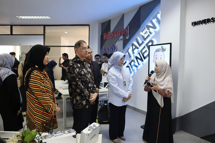 Telkom, Universitas Padjadjaran, dan British Council Resmikan Fasilitas Pusat Layanan Disabilitas