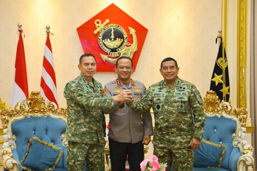 TNI-Polri Solid Jaga Jakarta, Kapolda dan Pangdam Sambangi Markas Marinir
