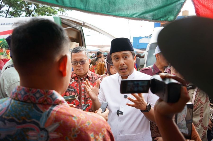 Wagub Sumbar Temukan Uang Palsu di Pasar Bandar Buat