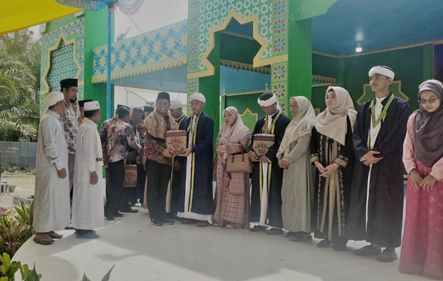 Wakil Bupati H. Sulaiman Hadiri Milad dan Wisuda YP Islam Almuhsinin di Rimba Melintang