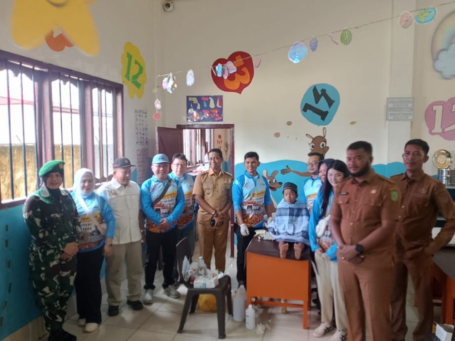 Wakili Dandim, Wadanramil 0321/Rohil Hadiri Sunatan Massal 200 Anak di Event Bakar Tongkang