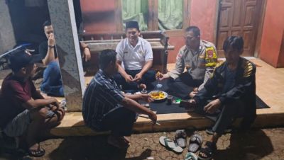 Bripka Reza Fajar Sosialisasi Layanan 110 di Tengah Warga Bojong