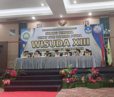 Dari Kampus ke Dunia Nyata: 77 Lulusan STIE Dharma Putra Siap Berkiprah