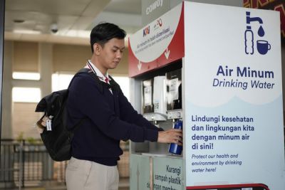 KAI Tawarkan Air Gratis, Wajibkan Penumpang LRT Bawa Tumbler Sendiri