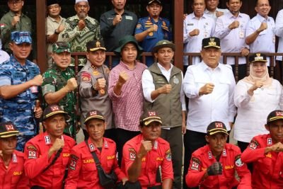 Pangdam XIX Dampingi Menhut Tinjau Restorasi Gambut di Bengkalis