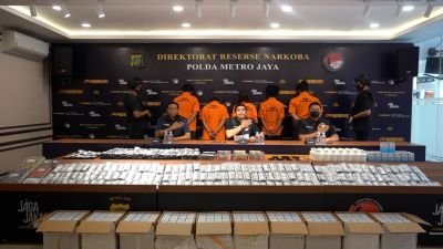 Polda Metro Jaya Bongkar Sindikat Obat Keras 575.200  Butir Disita
