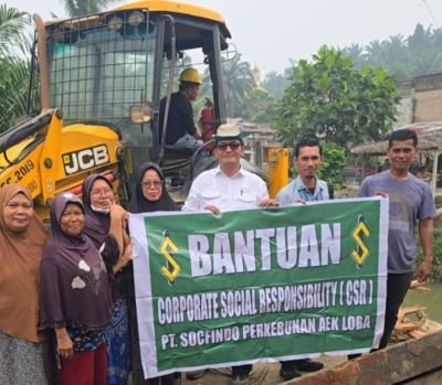 PT Socfindo Kebun Aek Loba Lakukan Perbaikan Jalan, Masyarakat Berikan Apresiasi