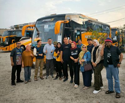 Raja Isyam Lepas 110 Wartawan Riau ke HPN 2026 Banten