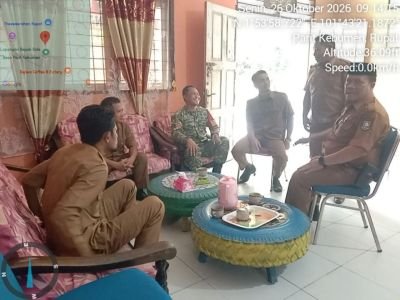 Tanamkan Semangat Kebangsaan, Babinsa Koramil 04/Rupat Jalin Kedekatan dengan Warga Parit Kebumen