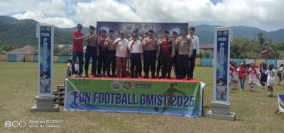 TNI–Polri Jaga Ketat Final Fun Football Perempuan GMIST 2025, Panitia Beri Apresiasi Langsung di Lap